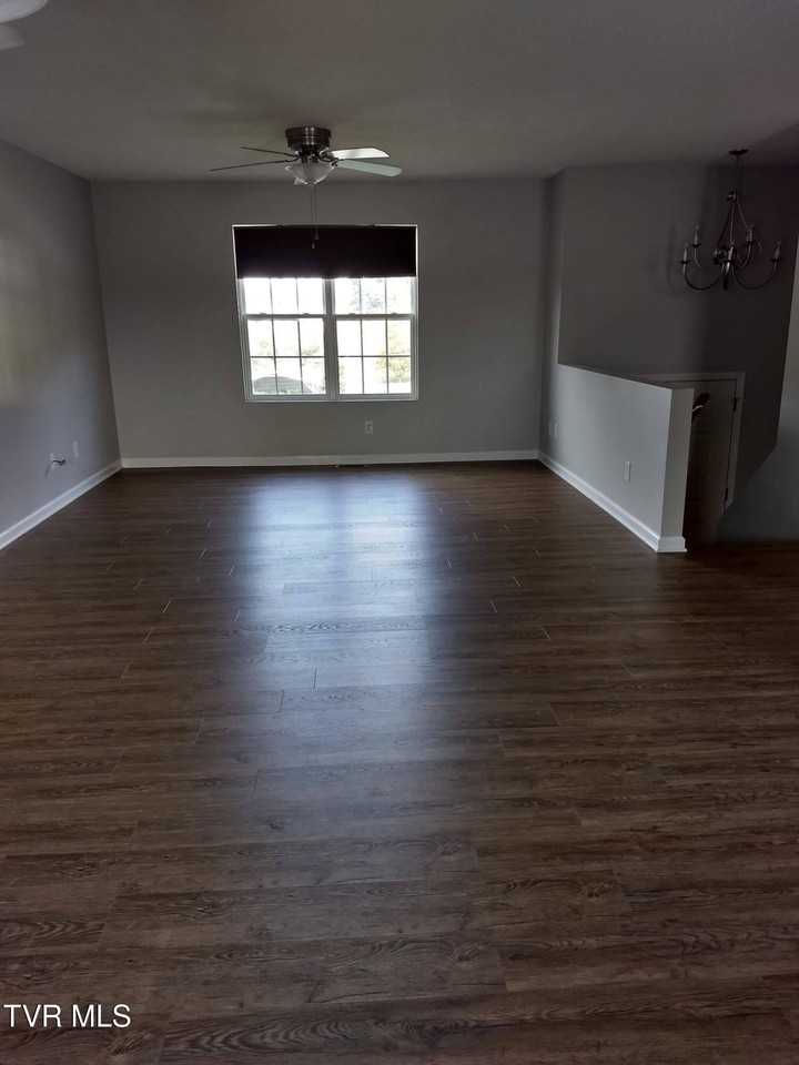 249 Harmony Acres Dr W - Photo 4 of 9