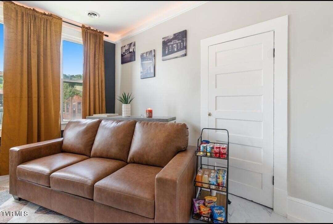 313 South Cutler Street - Photo 6 of 20