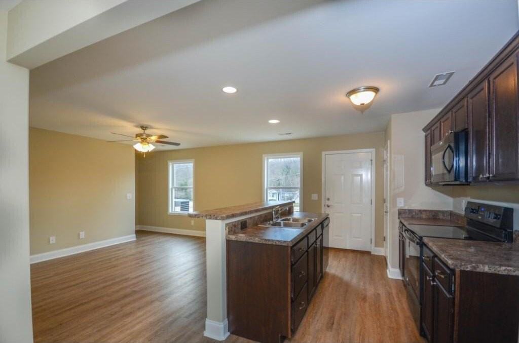 2229 N Greenwood Dr Unit 2 #2 - Photo 6 of 16