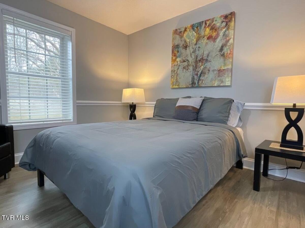 169 E Grand Ave #300 - Photo 6 of 27
