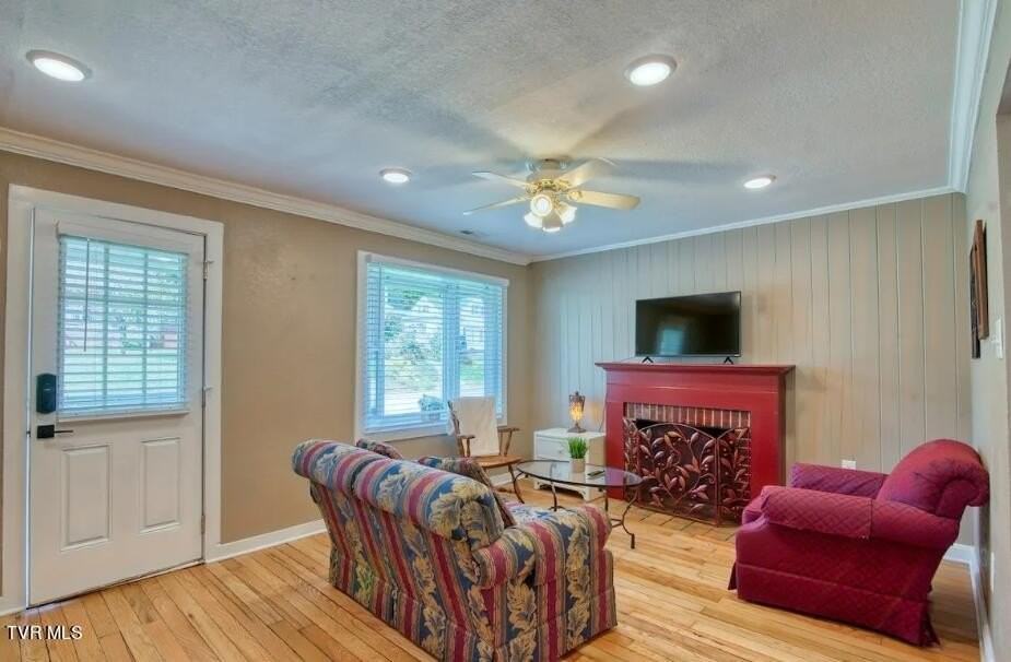 1321 7th Avenue - Photo 5 of 23