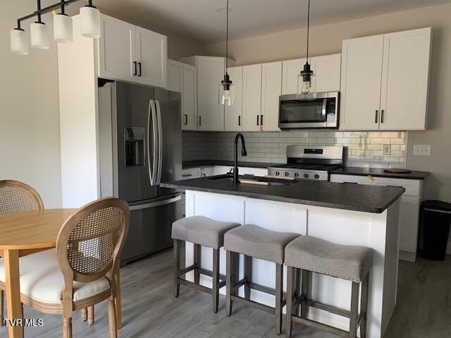 703 N Main Ave - Photo 4 of 12