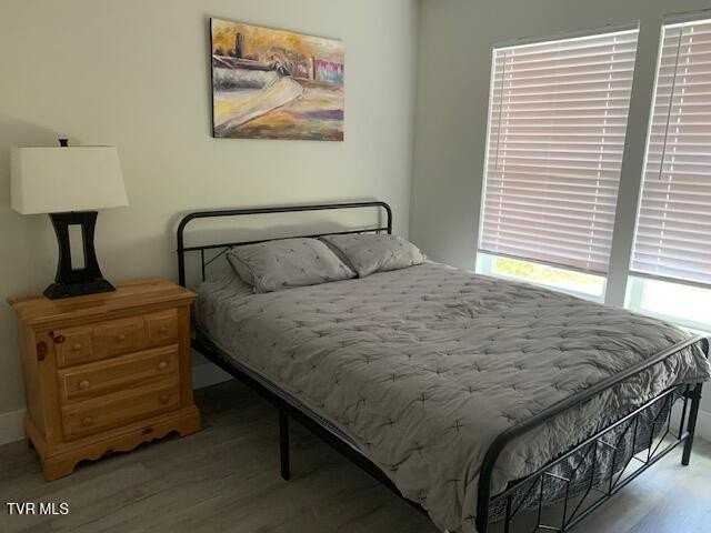 703 N Main Ave - Photo 7 of 12