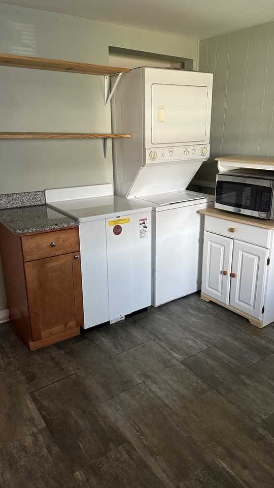 515 E Main St - Photo 3 of 7