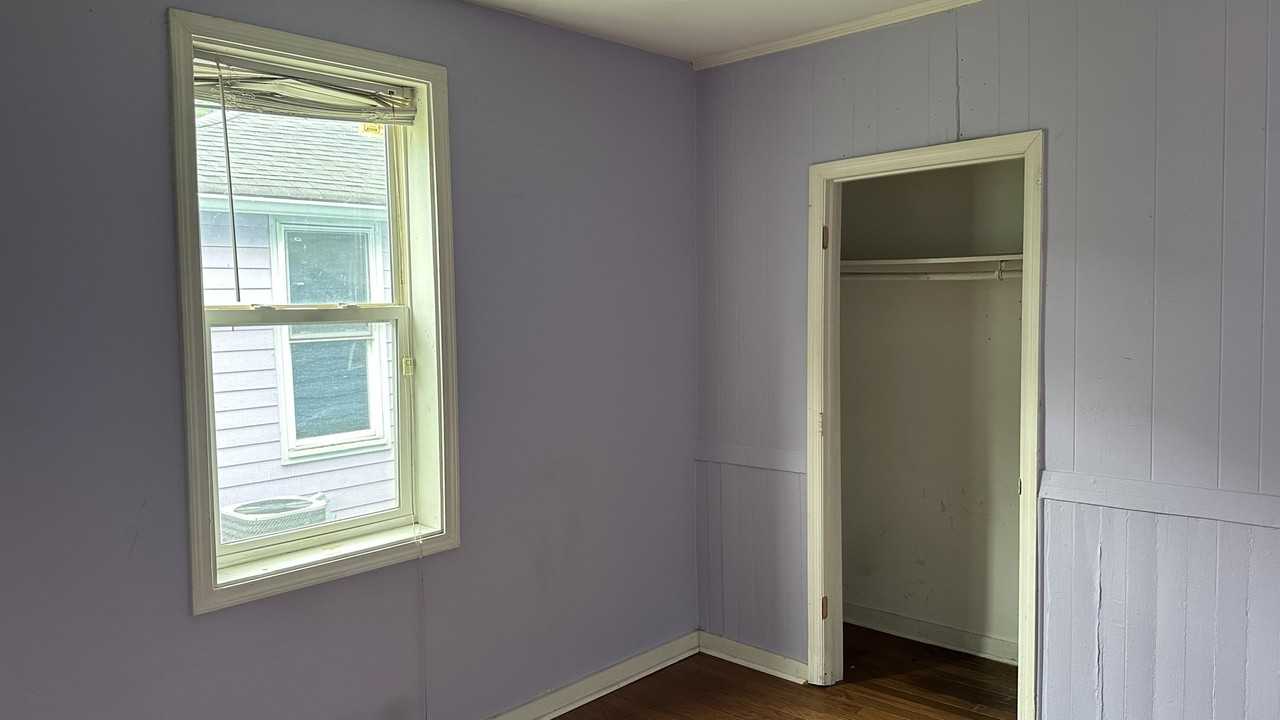 515 E Main St - Photo 5 of 7