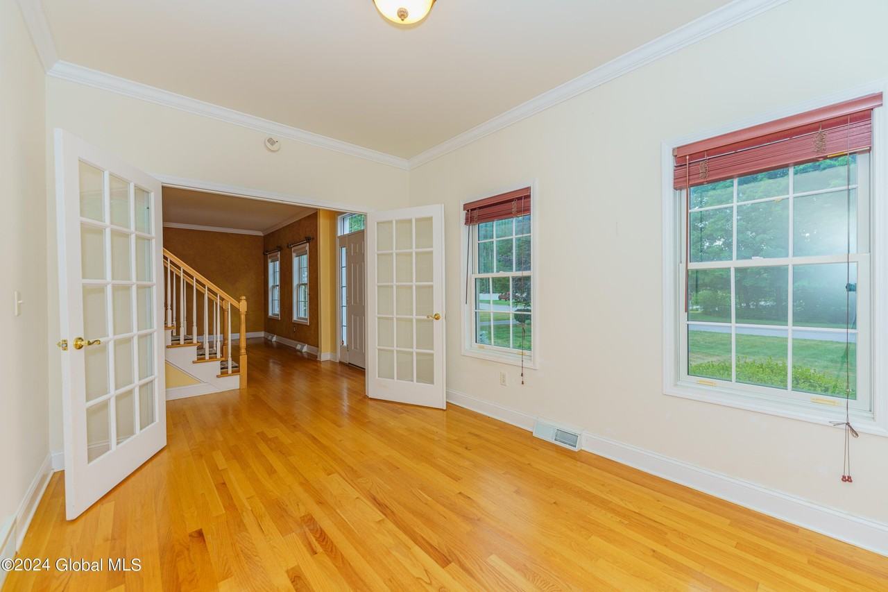 20 Birch Hill Rd - Photo 7 of 50