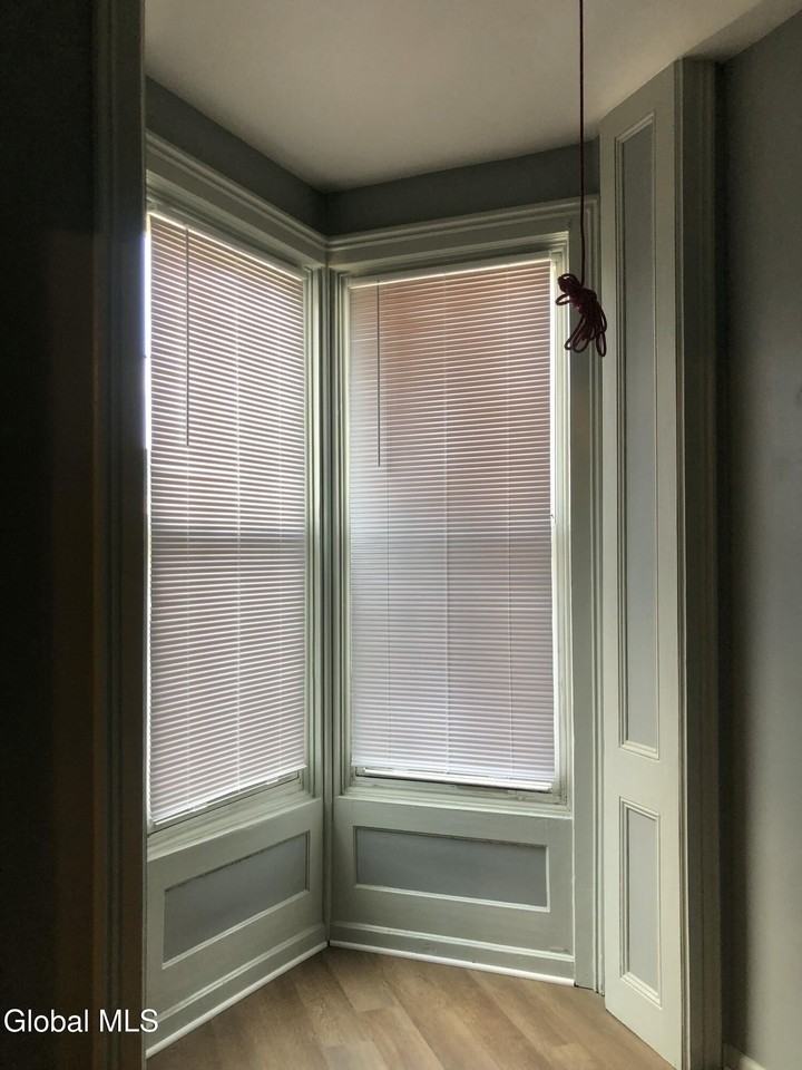 396 1st St Unit 1 #1 - Photo 5 of 12