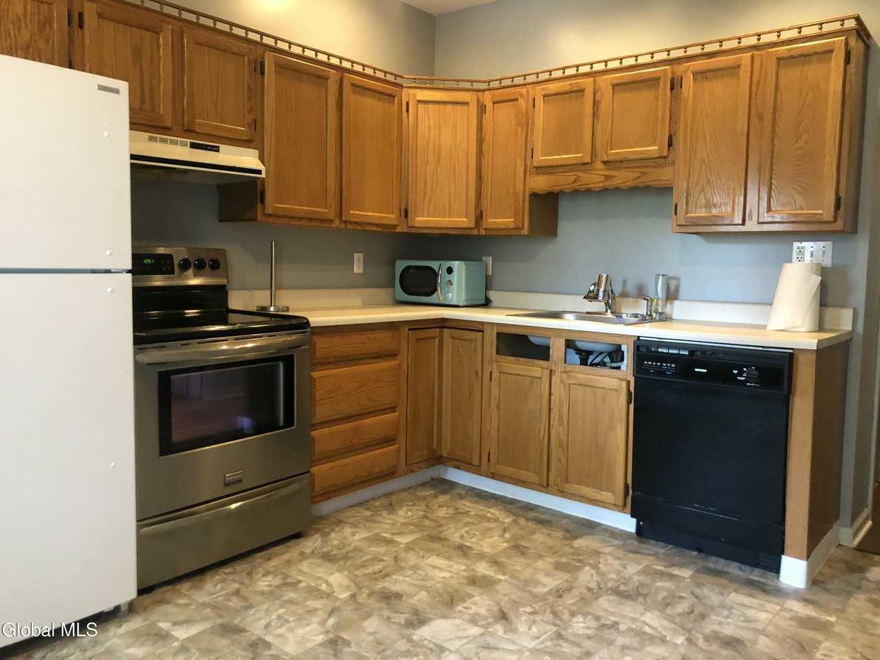 396 1st St Unit 1 #1 - Photo 7 of 12