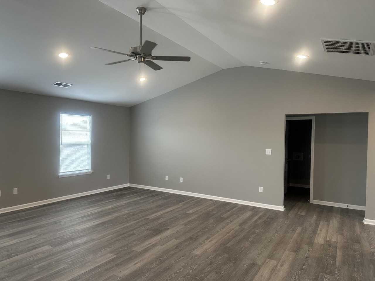 8092 Driftwood Loop - Photo 5 of 15