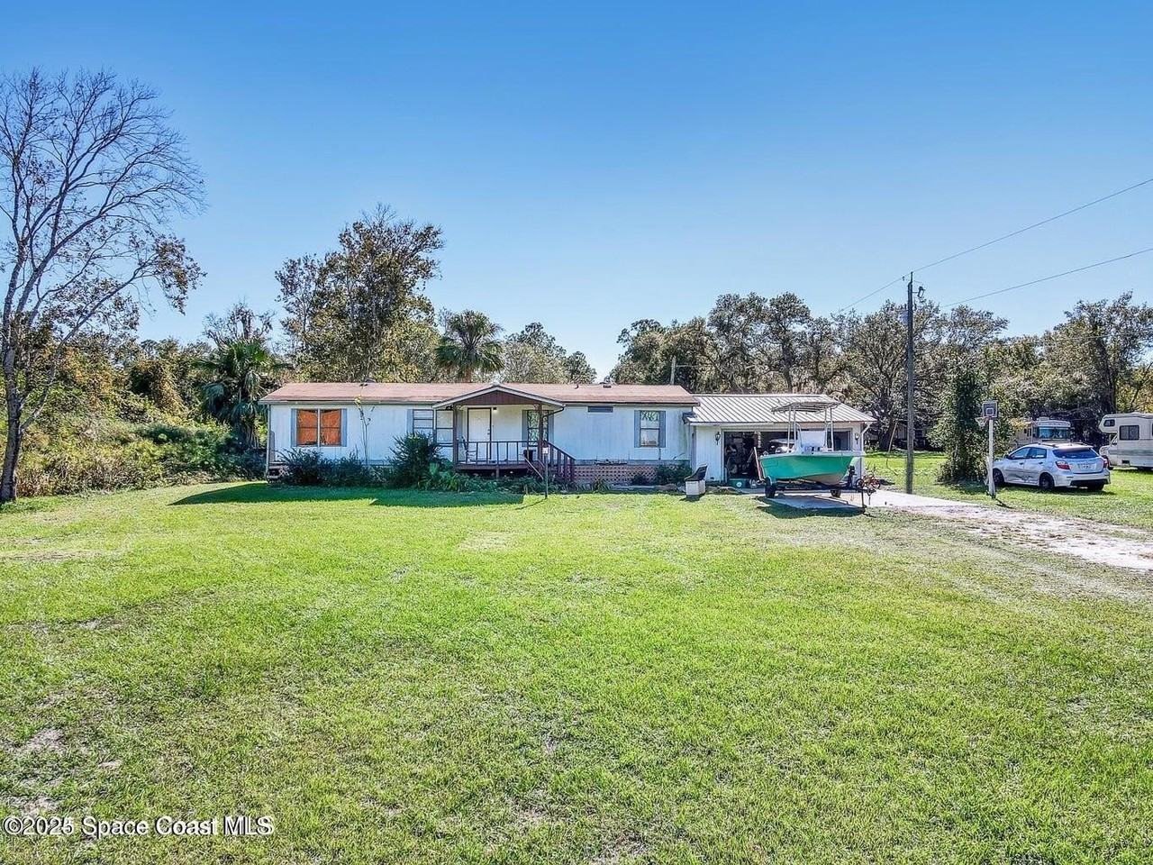 4305 April Ln - Photo 2 of 6