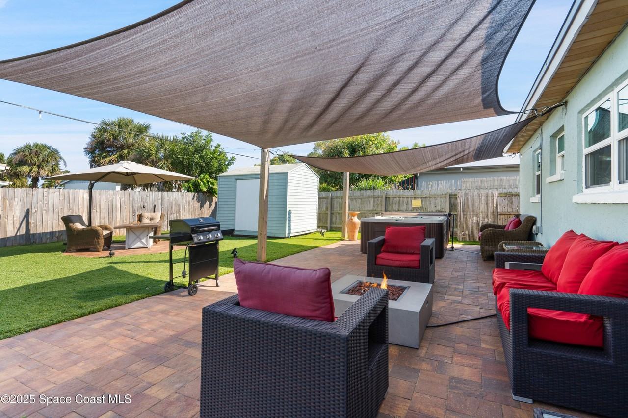 601 Sea Gull Dr - Photo 4 of 44