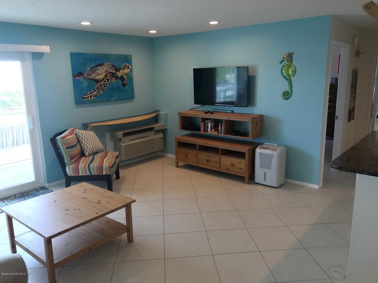 2625 S Atlantic Ave Apt 17 #17 - Photo 4 of 18