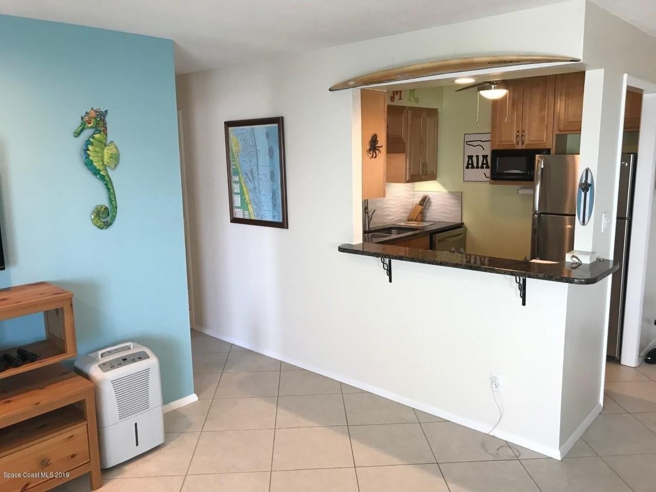 2625 S Atlantic Ave Apt 17 #17 - Photo 5 of 18