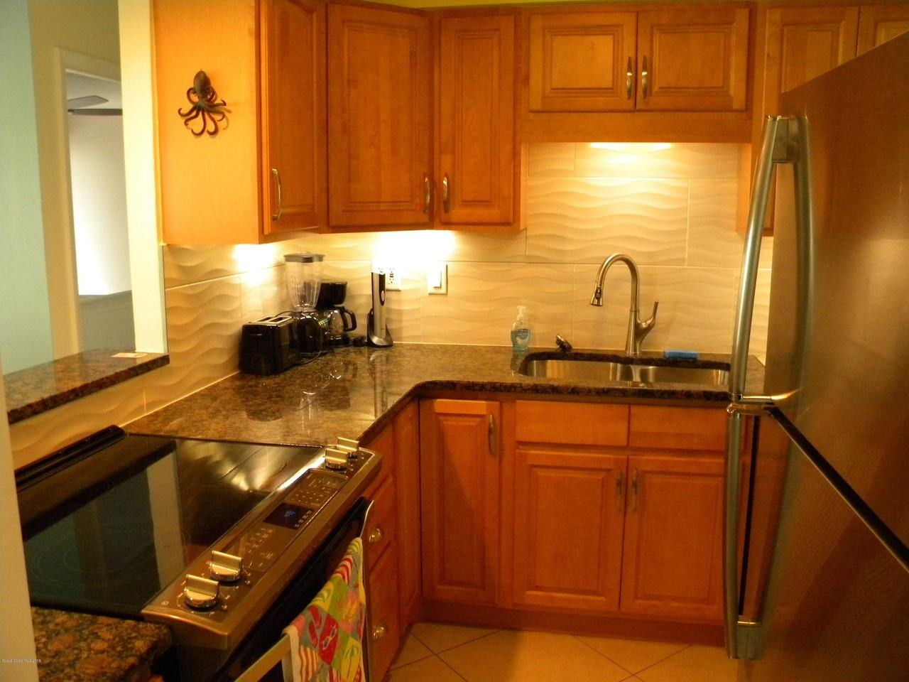 2625 S Atlantic Ave Apt 17 #17 - Photo 7 of 18