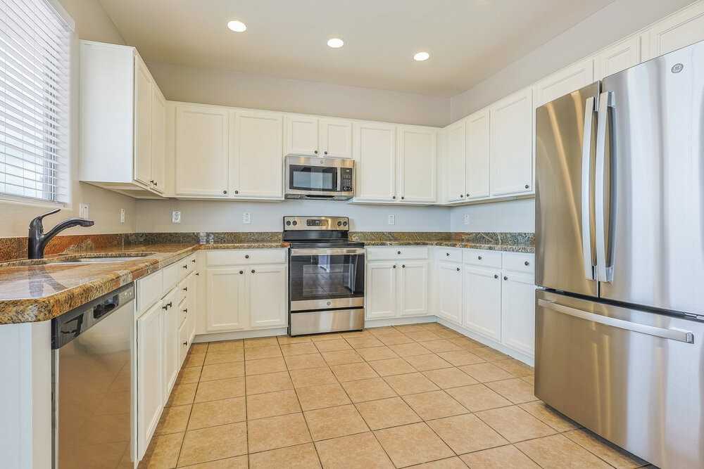 7206 W Alta Vista Rd - Photo 7 of 17