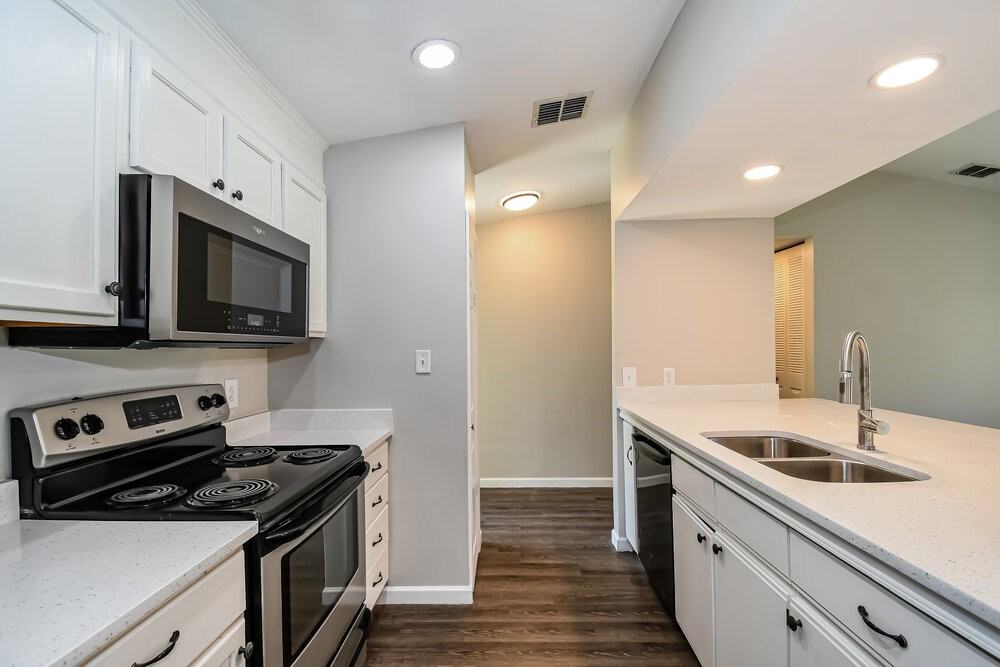 1294 Bear Run Blvd - Photo 7 of 16