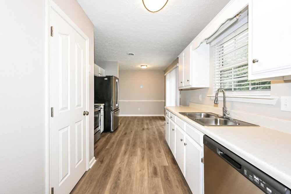 2014 Penmar Drive - Photo 6 of 16