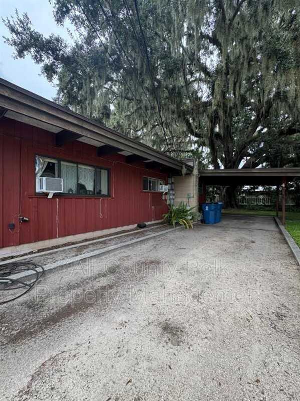 500 N Tecumseh Ave #4 - Photo 2 of 17