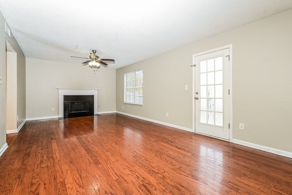 2812 Oakvale Falls Drive - Photo 4 of 17