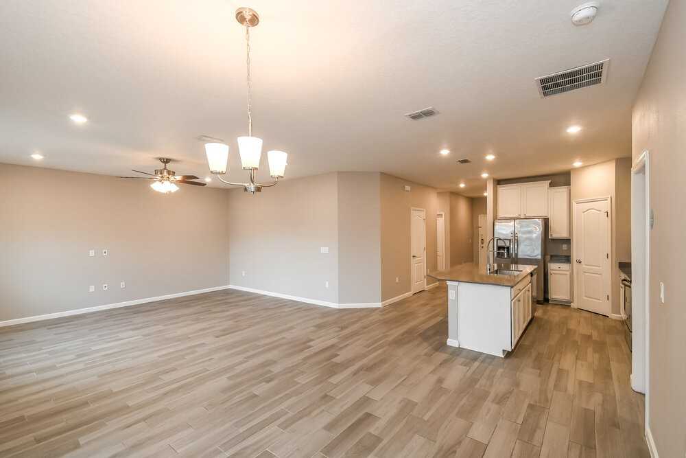 7049 Bowers Creek Dr - Photo 6 of 16