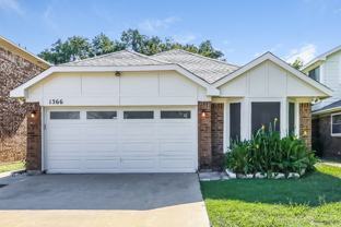 1366 Chinaberry Dr - Photo 1 of 1