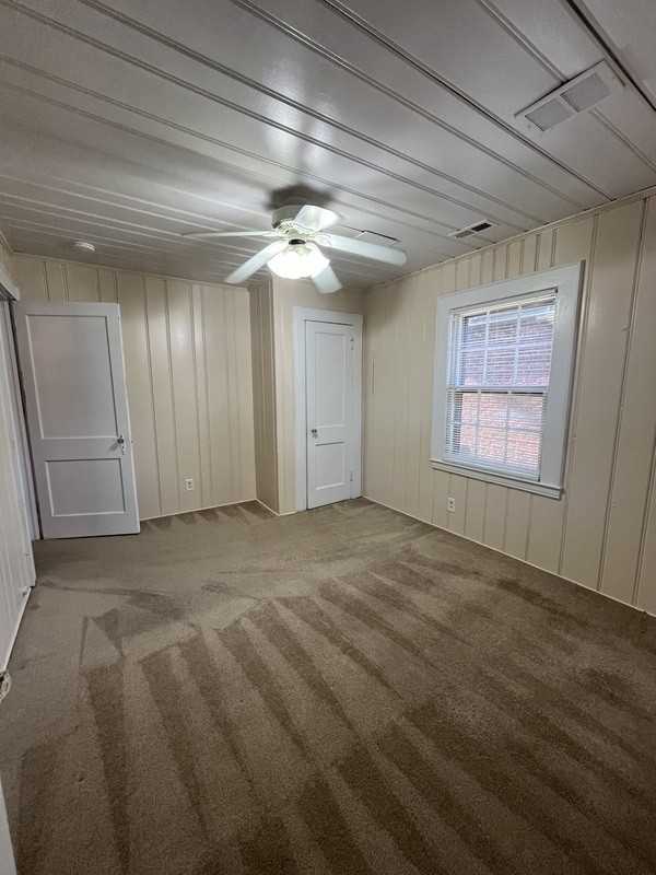 135 Bradford Dr - Photo 6 of 9