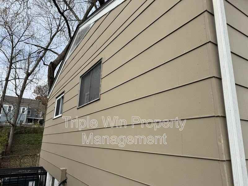 227 Meadowcrest Dr - Photo 3 of 30