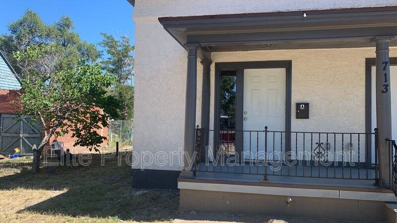 713 W Abriendo Ave #A - Photo 2 of 8