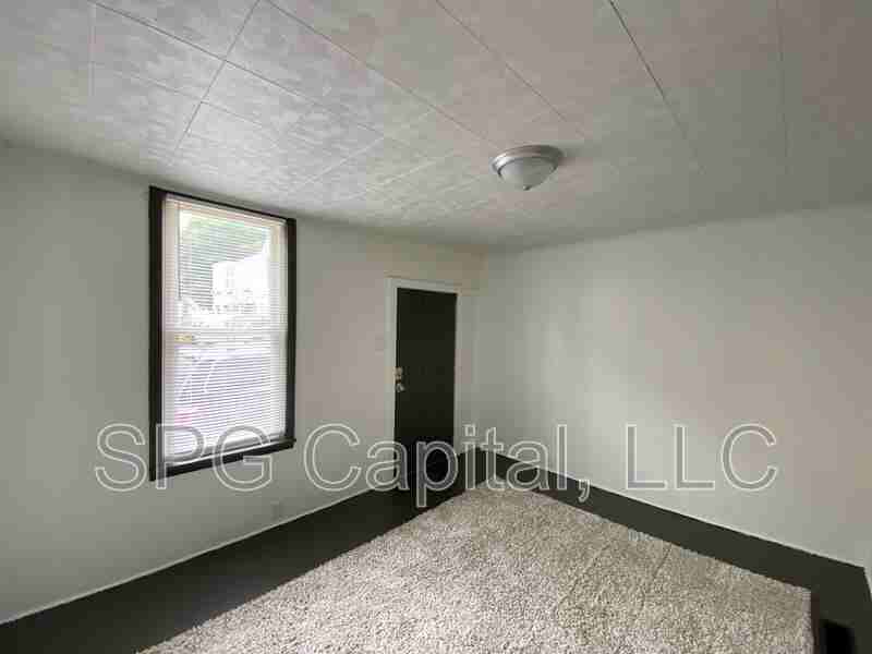 37 N Hartley St - Photo 3 of 17