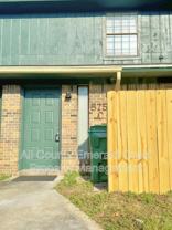 875 Fairview Dr #C - Photo 1 of 1