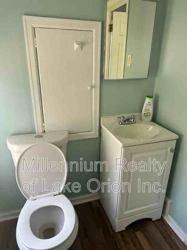 21220 Waltham Rd #B2 - Photo 7 of 12