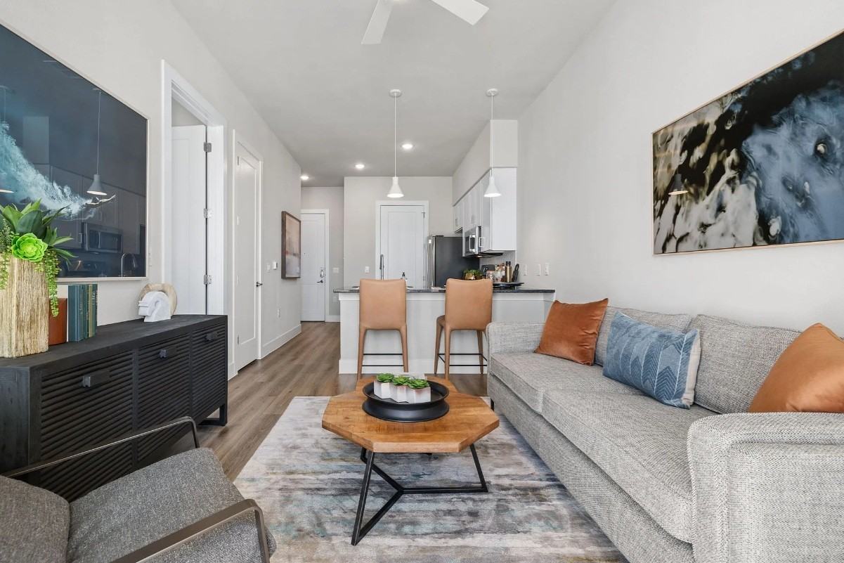 N FM 620 & State Hwy 45 WBFR #6207 - Photo 2 of 13