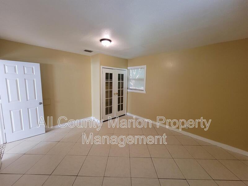 3914 Se 17th Ave #B - Photo 5 of 9
