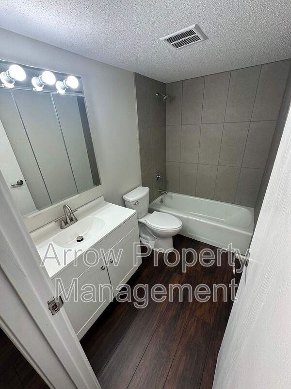 2933 P St #1 - Photo 7 of 10