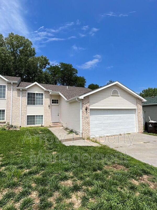 330 West Irving Street