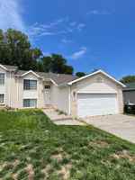 featured image of 330 W Irving St