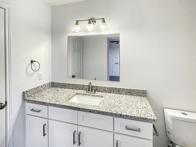 437 Whitney Ct - Photo 6 of 12