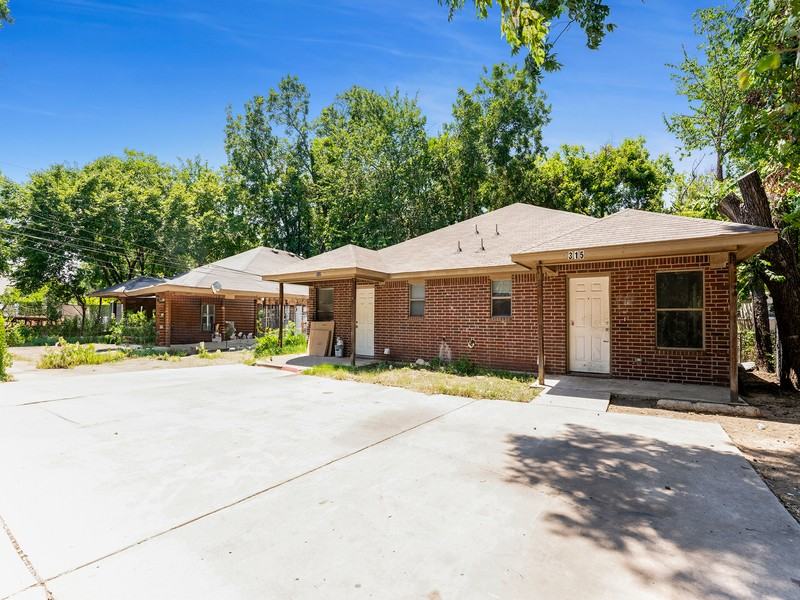 313 Isbell Road - Photo 4 of 23