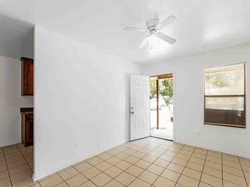 313 Isbell Road - Photo 7 of 23