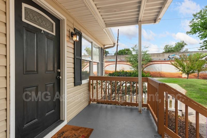 2051 College Ave Ne #A - Photo 4 of 27