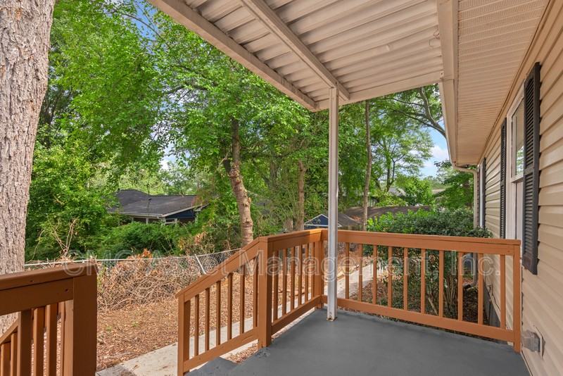 2051 College Ave Ne #A - Photo 5 of 27