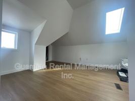 featured image of 245 Mcintyre St #3