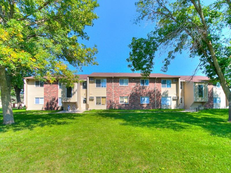 725 S 11th St - Photo 2 of 12