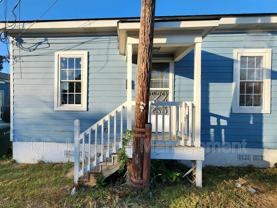 620 W Anderson Ln - Photo 1 of 1