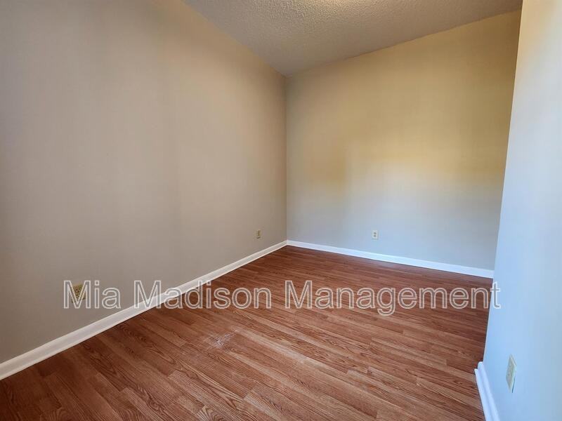 620 W Anderson Ln - Photo 6 of 15