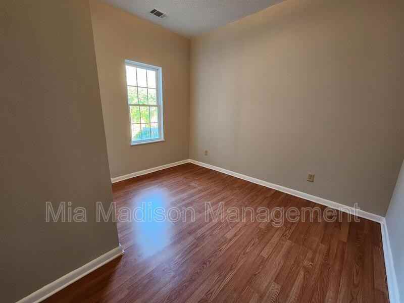 620 W Anderson Ln - Photo 7 of 15