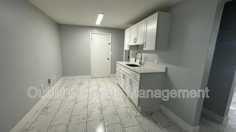 850 Derbyshire Rd #850A - Photo 3 of 4