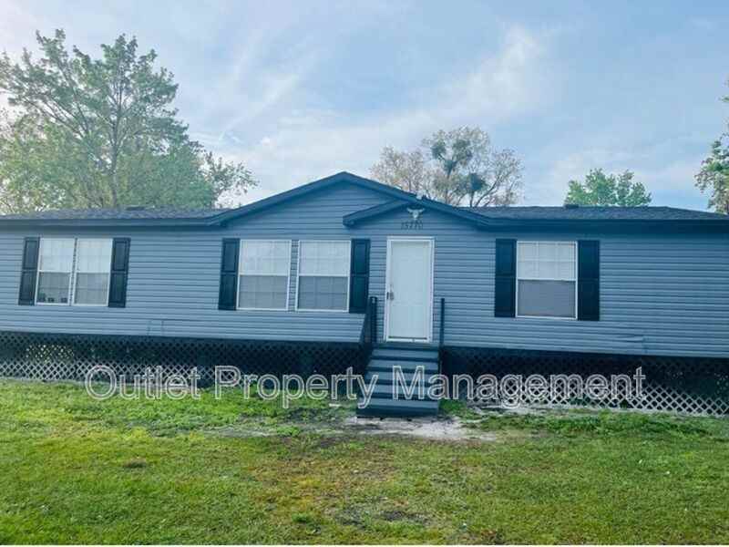 15710 Bermuda St - Photo 2 of 23