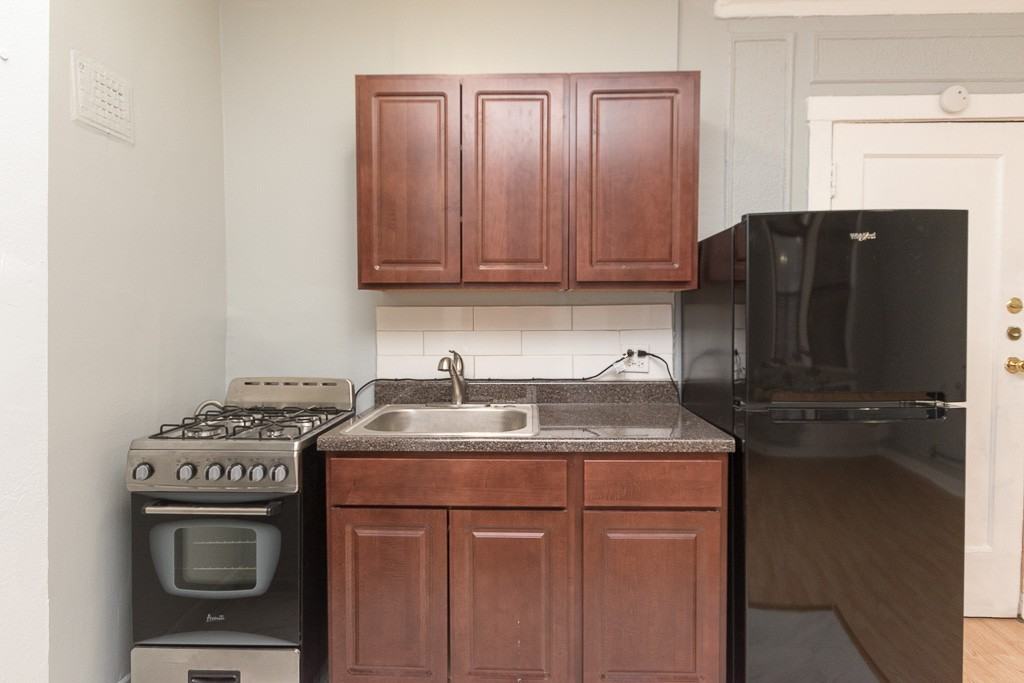 4735 N Beacon St #314 - Photo 2 of 15