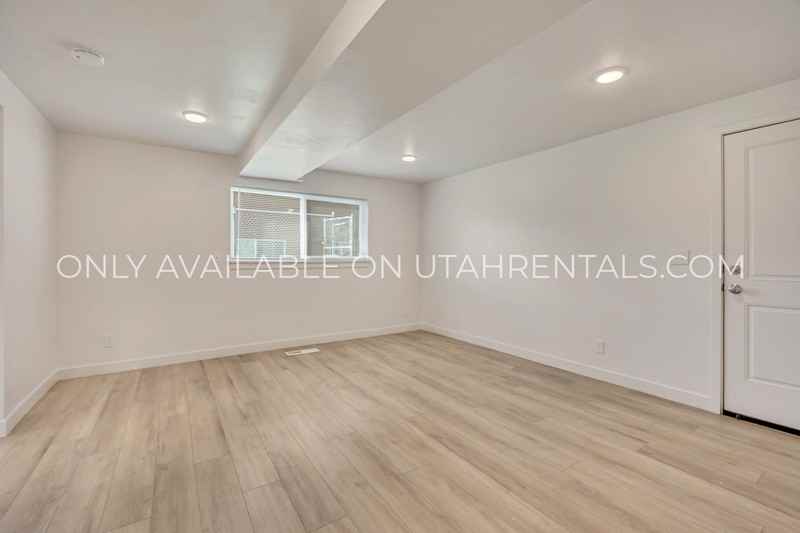 1533 Se - Photo 7 of 21